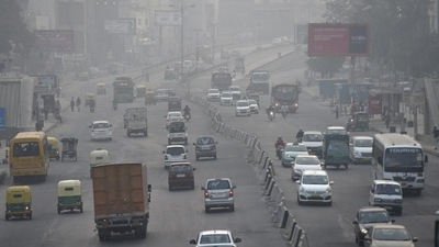 Pollution levels in the Capital spiral to toxic levels every winter, driven initially by smoke from stubble fires in upwind Punjab and Haryana and then largely by local sources (like vehicular emissions). (PTI file) Pollution levels in the Capital spiral to toxic levels every winter, driven initially by smoke from stubble fires in upwind Punjab and Haryana and then largely by local sources (like vehicular emissions). (PTI file)