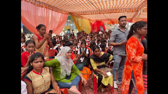 Attendees gathered in Madiaon to raise their voice for a non-violent economy. (HT Photo)