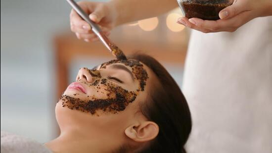 Coffee face scrub. (Photo:Shutterstock)