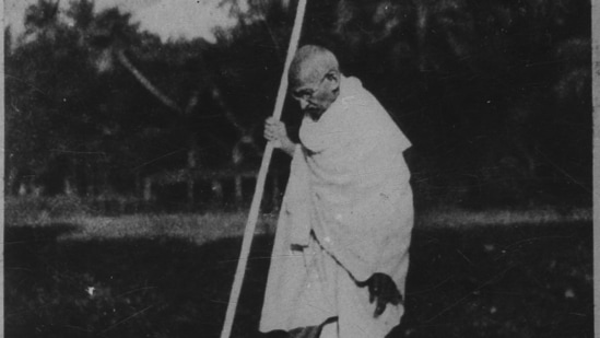 Mahatma Gandhi led India's struggle for freedom with non-violence. Mahatma Gandhi led India's struggle for freedom with non-violence.