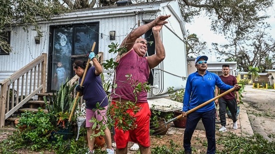 Ian slammed into the barrier island of Cayo Costa off Florida's Gulf Coast on September 28 afternoon as a Category 4 hurricane with maximum sustained winds of 150 mph (241 kph).(AFP)