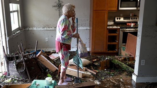 At an evening news briefing, Governor Ron DeSantis acknowledged some people had perished but declined to confirm a specific figure, warning that official confirmation was still needed. "We fully expect to have mortality from this hurricane," he said.(Getty Images via AFP)
