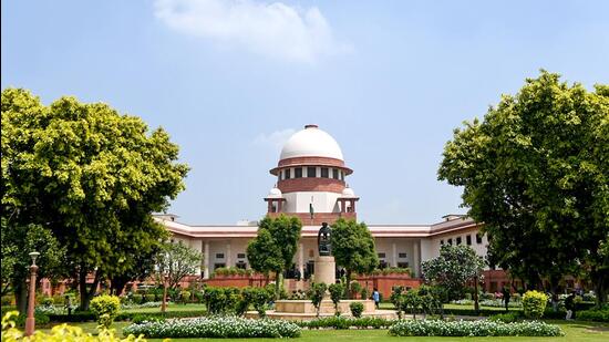 An SC bench of justices Sanjay Kishan Kaul and AS Oka directed the ministry of housing and urban affairs to submit a status report by November 14. (ANI) An SC bench of justices Sanjay Kishan Kaul and AS Oka directed the ministry of housing and urban affairs to submit a status report by November 14. (ANI)