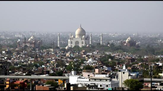 On Monday, while deciding an interlocutory application, the Supreme Court had directed the Agra Development Authority (ADA) to stop all business activities within 500 metres’ radius of the Taj Mahal. (Pic for representation)