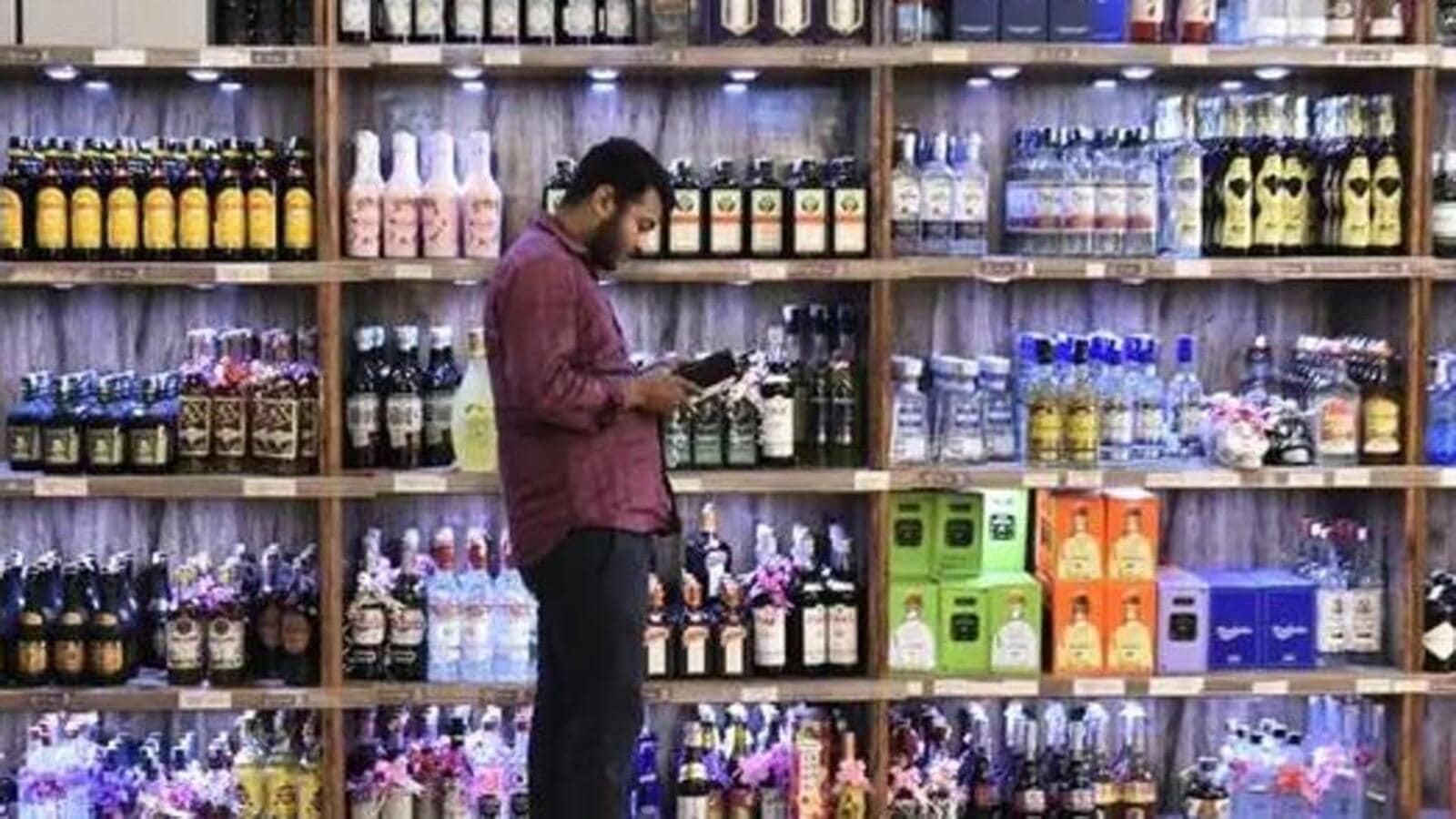 Delhi govt gets ₹768 crore from liquor sale in September