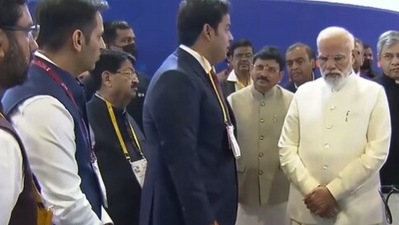 PM Modi with Akash Ambani (ANI) PM Modi with Akash Ambani (ANI)