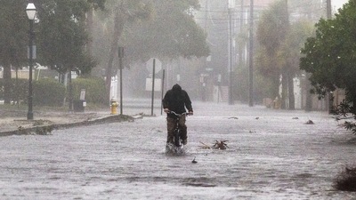 Hurricane Ian In South Carolina: Flood waters cover the street during Hurricane Ian. (AP) Hurricane Ian In South Carolina: Flood waters cover the street during Hurricane Ian. (AP)