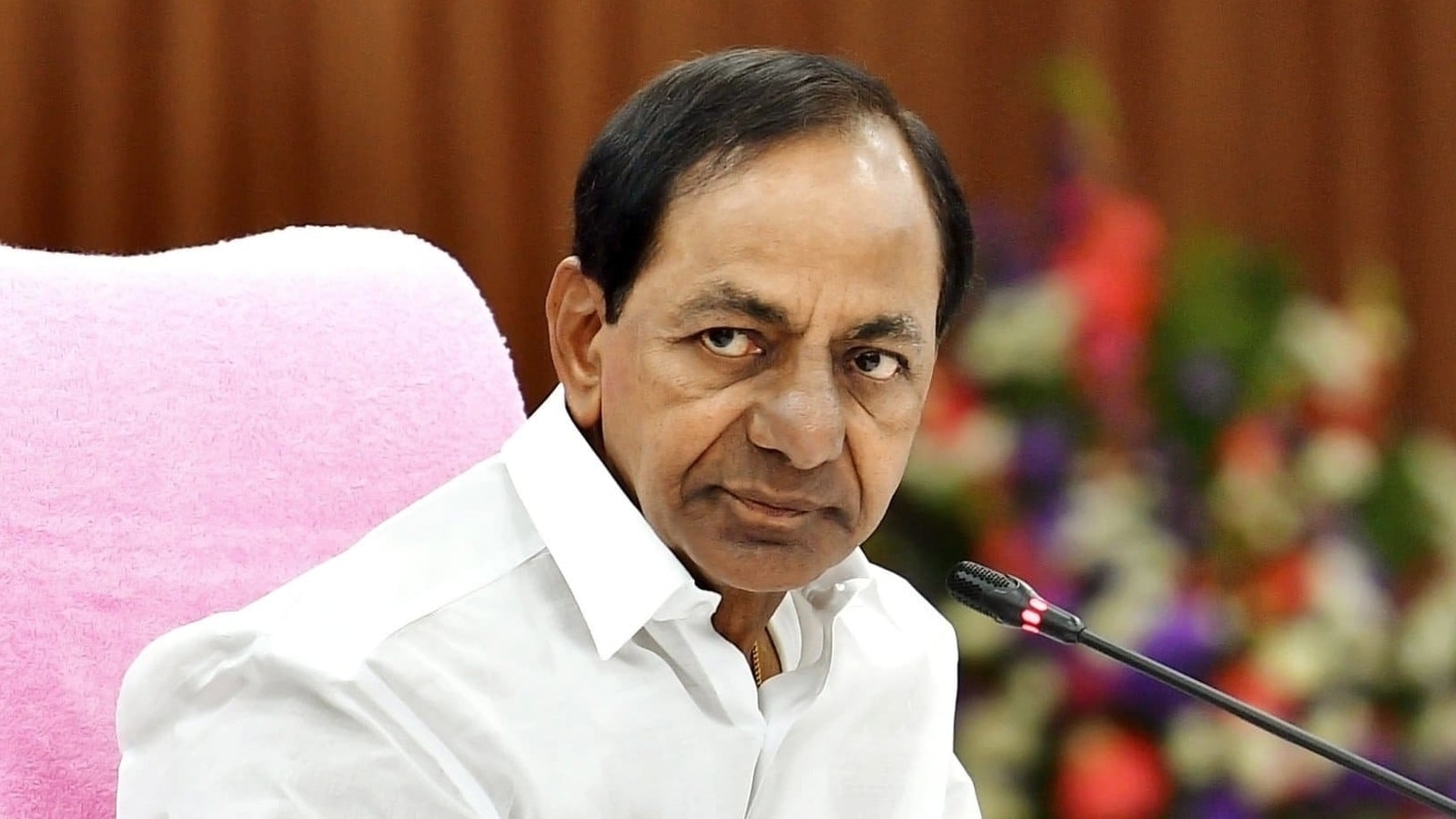 Expectation in the air as KCR is all set to announce 'national' plan to take on BJP in 2022