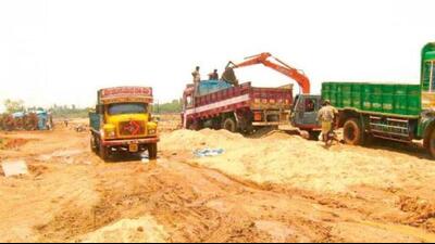 On Thursday, there was a shoot-out between two rival gangs allegedly involved in illegal sand mining on the banks of river Sone in Bihta. (HT Photo) On Thursday, there was a shoot-out between two rival gangs allegedly involved in illegal sand mining on the banks of river Sone in Bihta. (HT Photo)