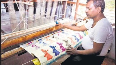 Telangana finance and health minister T Harish Rao, who represents Siddipet constituency, said the Unesco had communicated to the state government that the Gollabhama sarees woven at Siddipet were listed under iconic crafts of the country. (HT Photo)