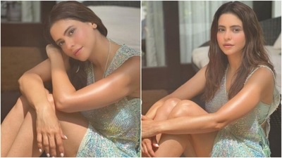 Aamna Sharif is slaying it by the beach. The actor, who is an absolute fashionista, is on a spree of sharing snippets from her fashion diaries on a regular basis. Aamna recent went on a dreamy vacation in Maldives and the pictures coming in are making us drool like anything. The actor dropped a fresh set of pictures on Sunday. (Instagram/@aamnasharifofficial) Aamna Sharif is slaying it by the beach. The actor, who is an absolute fashionista, is on a spree of sharing snippets from her fashion diaries on a regular basis. Aamna recent went on a dreamy vacation in Maldives and the pictures coming in are making us drool like anything. The actor dropped a fresh set of pictures on Sunday. (Instagram/@aamnasharifofficial)
