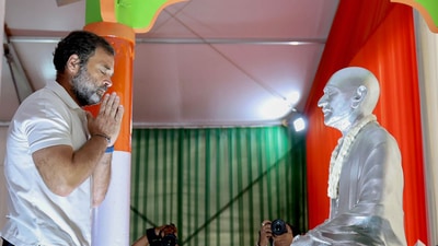 Congress leader Rahul Gandhi pays tribute to Mahatma Gandhi at Khadi Gramodyog, Badanavalu, in Karnataka on Sunday, (PTI) Congress leader Rahul Gandhi pays tribute to Mahatma Gandhi at Khadi Gramodyog, Badanavalu, in Karnataka on Sunday, (PTI)