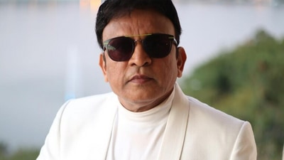 Annu Kapoor has been robbed again. Annu Kapoor has been robbed again.