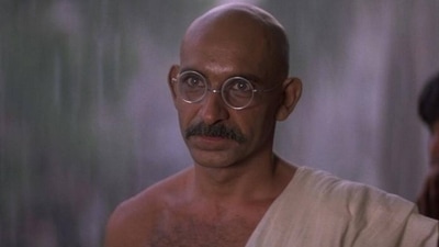 Sir Ben Kingsley as Mahatma Gandhi in the 1982 film Gandhi. Sir Ben Kingsley as Mahatma Gandhi in the 1982 film Gandhi.