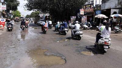 The potholes on the road should be filled and paved before the monsoon, and most importantly the maintenance of the drainage and other pipelines should be done by the end of June every year, say readers. (HT FILE PHOTO) The potholes on the road should be filled and paved before the monsoon, and most importantly the maintenance of the drainage and other pipelines should be done by the end of June every year, say readers. (HT FILE PHOTO)