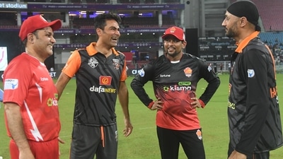 From L to R - Virender Sehwag, Mohammed Kaif, Tillakratne Dilshan, and Harbhajan Singh (LLC)