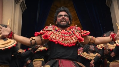 Karthi in a still from Ponniyin Selvan I.&nbsp;