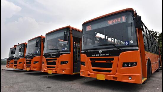 A transport department official said that bus route rationalisation was decided on the basis of major data studies on the load of passengers on different routes on different days, as well as several other factors. (Representative image/HT Archive)