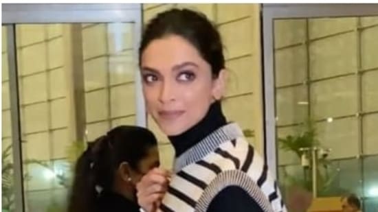 Deepika Padukone clicked at the Mumbai airport. (HT Photo/Varinder Chawla) Deepika Padukone clicked at the Mumbai airport. (HT Photo/Varinder Chawla)