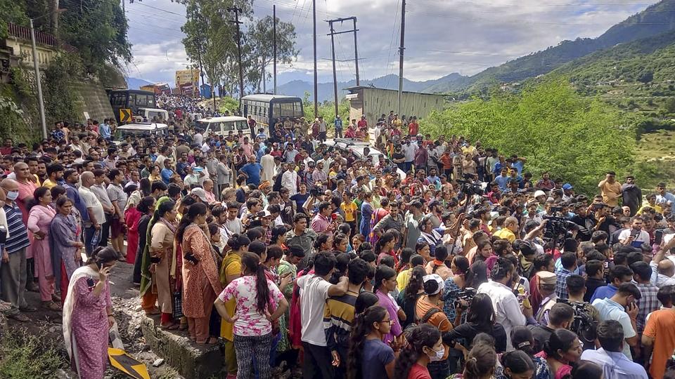 Uttarakhand murder: In one of the many protests organised to seek justice for Ankita Bhandari, people blocked the Rishikesh-Badrinath highway at Srinagar in Pauri Garhwal district. (HT_PRINT) Uttarakhand murder: In one of the many protests organised to seek justice for Ankita Bhandari, people blocked the Rishikesh-Badrinath highway at Srinagar in Pauri Garhwal district. (HT_PRINT)