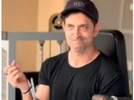 Hrithik Roshan cutting his black thread after essaying the role of Vedha from Vikram Vedha. Hrithik Roshan cutting his black thread after essaying the role of Vedha from Vikram Vedha.