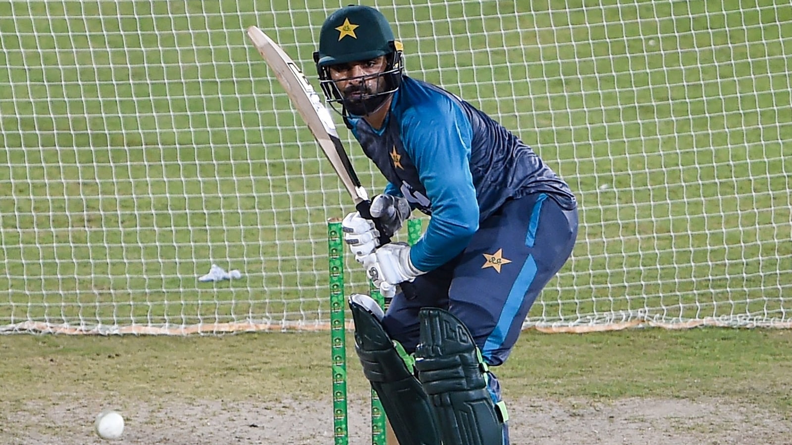 with-his-current-form-he-can-win-us-only-5-games-out-of-100-ex-pakistan-opener-on-x-factor-asif-ali-s-consistency