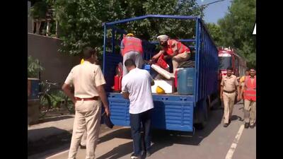 Rescuers arrive at the scene. (ANI) Rescuers arrive at the scene. (ANI)