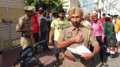 Two rival groups fired at each other near the Mohalla Karnail gate in Jagraon on Monday. While nobody was hurt in the firing, panic gripped the area. (HT File)