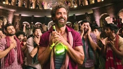 Hrithik Roshan in a still from Vikram Vedha.&nbsp;