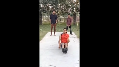 The image shows Md. Rasel Islam, who hails from Bangladesh, doing bum skips. (Instagram/@guinnessworldrecords) The image shows Md. Rasel Islam, who hails from Bangladesh, doing bum skips. (Instagram/@guinnessworldrecords)