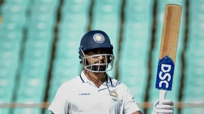 Skipper Jaydev Unadkat and Prerak Mankad dug in to help Saurashtra wipe out the deficit and take a 92-run lead by stumps. (PTI)