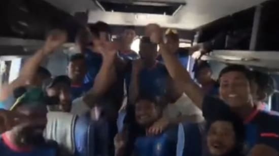 Rest of India players celebrate Mukesh Kumar's Team India selection.(Twitter) Rest of India players celebrate Mukesh Kumar's Team India selection.(Twitter)