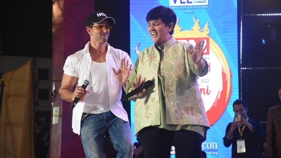 Hrithik Roshan joined Falguni Pathak for a garba night on Sunday. Both of them danced to some hit garba songs and also did Hrithik's popular hook steps together. Here, they are seen doing the Ek Pal Ka Jeena step. (Varinder Chawla)