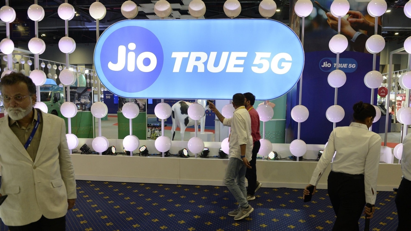 reliance-jio-to-begin-beta-trial-of-5g-services-in-these-4-cities-from-tomorrow