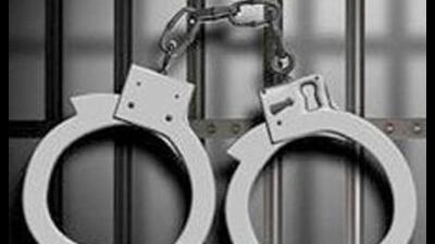 Pimpri-Chinchwad police on Monday held a person on charges of assaulting a traffic constable in Chinchwad. ((PIC FOR REPRESENTATION)) Pimpri-Chinchwad police on Monday held a person on charges of assaulting a traffic constable in Chinchwad. ((PIC FOR REPRESENTATION))