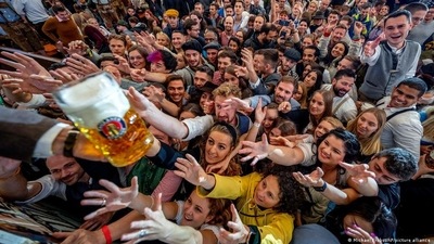 Germany's famous Oktoberfest returned for the first time since 2019.&nbsp; (Michael Probst/AP/picture alliance	)