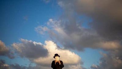 Yom Kippur is a day of atonement in Judaism (Ariel Schalit/AP/picture alliance) Yom Kippur is a day of atonement in Judaism (Ariel Schalit/AP/picture alliance)
