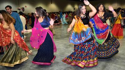 Women playing garba during a Navratri celebration (Photo: Shutterstock) Women playing garba during a Navratri celebration (Photo: Shutterstock)