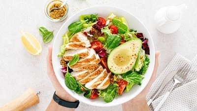 However, we can combat this. To maintain a healthy weight, it is recommended to eat every four hours. (Unsplash)