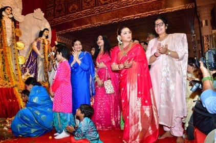 Rituparna Sengupta and Rani Mukerji arrive at the Durga Puja pandal on Tuesday. Rituparna Sengupta and Rani Mukerji arrive at the Durga Puja pandal on Tuesday. 