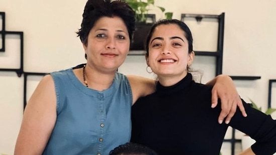 Rashmika Mandanna with her parents Suman Mandanna and Madan Mandanna, and sister Shiman Mandanna.&nbsp;