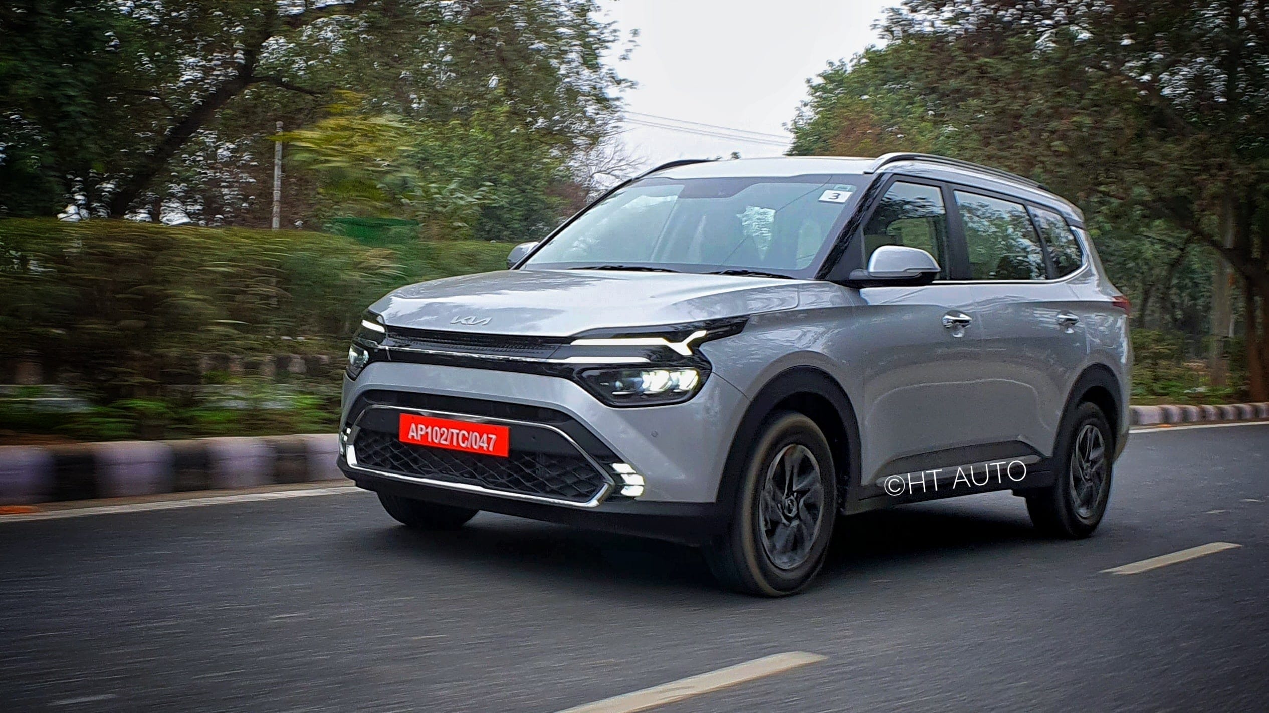Kia India said that it will reach out to the owners of Carens to update them about this voluntary recall campaign. (Sabyasachi Dasgupta/HT Auto)