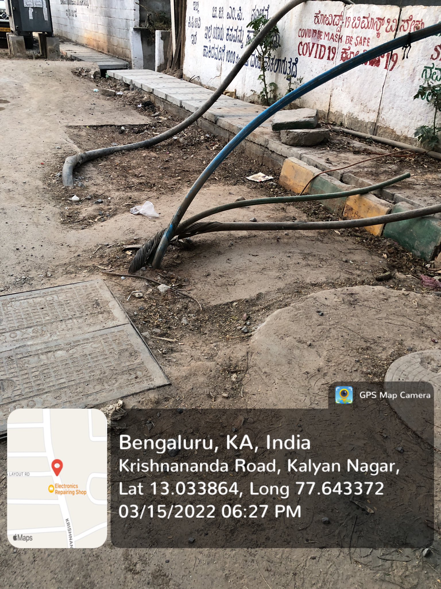 Wires that had been shifted underground by Bengaluru's electricity board BESCOM were seen popping out of the ground at odd places. (HennurBlr-Twitter) Wires that had been shifted underground by Bengaluru's electricity board BESCOM were seen popping out of the ground at odd places. (HennurBlr-Twitter)