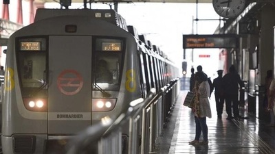 Delhi Metro Updates: The metro services on the blue line have been affected.