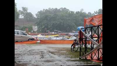 The Pandal which collapsed under the weight of the rainwater collected on it. (HT Photo)