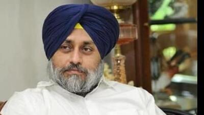 Shiromani Akali Dal (SAD) president Sukhbir Singh Badal on Wednesday asked Punjab chief minister (CM) Bhagwant Mann to explain why the AAP government had earmarked crores of rupees to advertise the “failed Delhi education model” in Gujarat. (HT File)