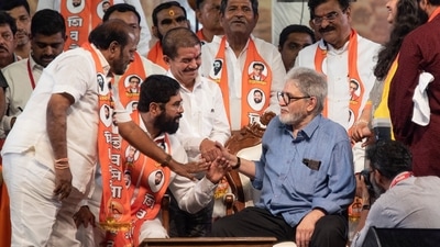 Maharashtra CM Eknath Shinde with Jaidev Thackeray during the Dussehra rally, at MMRDA Ground, Bandra-Kurla Complex (BKC), in Mumbai, India, on Wednesday, October 05, 2022. (Photo by Satish Bate/ Hindustan Times) Maharashtra CM Eknath Shinde with Jaidev Thackeray during the Dussehra rally, at MMRDA Ground, Bandra-Kurla Complex (BKC), in Mumbai, India, on Wednesday, October 05, 2022. (Photo by Satish Bate/ Hindustan Times)