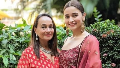 Alia Bhatt said her mother Soni Razdan takes care of her finances.