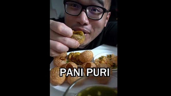 Vietnamese food blogger tried pani puri.(Instagram/@qqquang) Vietnamese food blogger tried pani puri.(Instagram/@qqquang)
