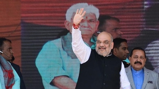 Home minister Amit shah arrives in Baramulla, Jammu and Kashmir. (Photo By Waseem Andrabi/Hindustan Times)(HT ) Home minister Amit shah arrives in Baramulla, Jammu and Kashmir. (Photo By Waseem Andrabi/Hindustan Times)(HT )